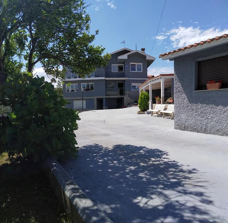 Hotel Sebrenu Sebreno Bagian luar foto